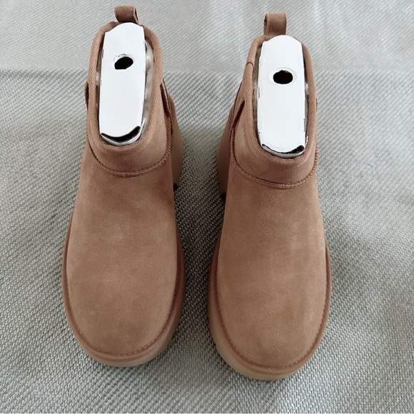 NIB UGG Mini New Heights Suede Ankle Booties - Picture 5 of 9